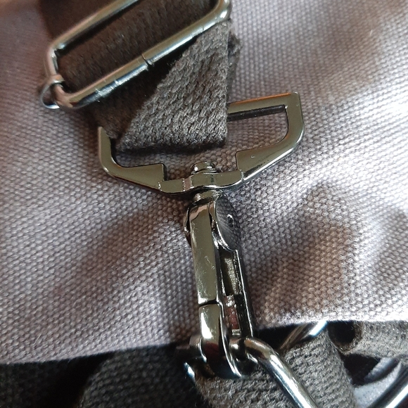 Purple Messenger Crossbody bag NWOT - Picture 7 of 7